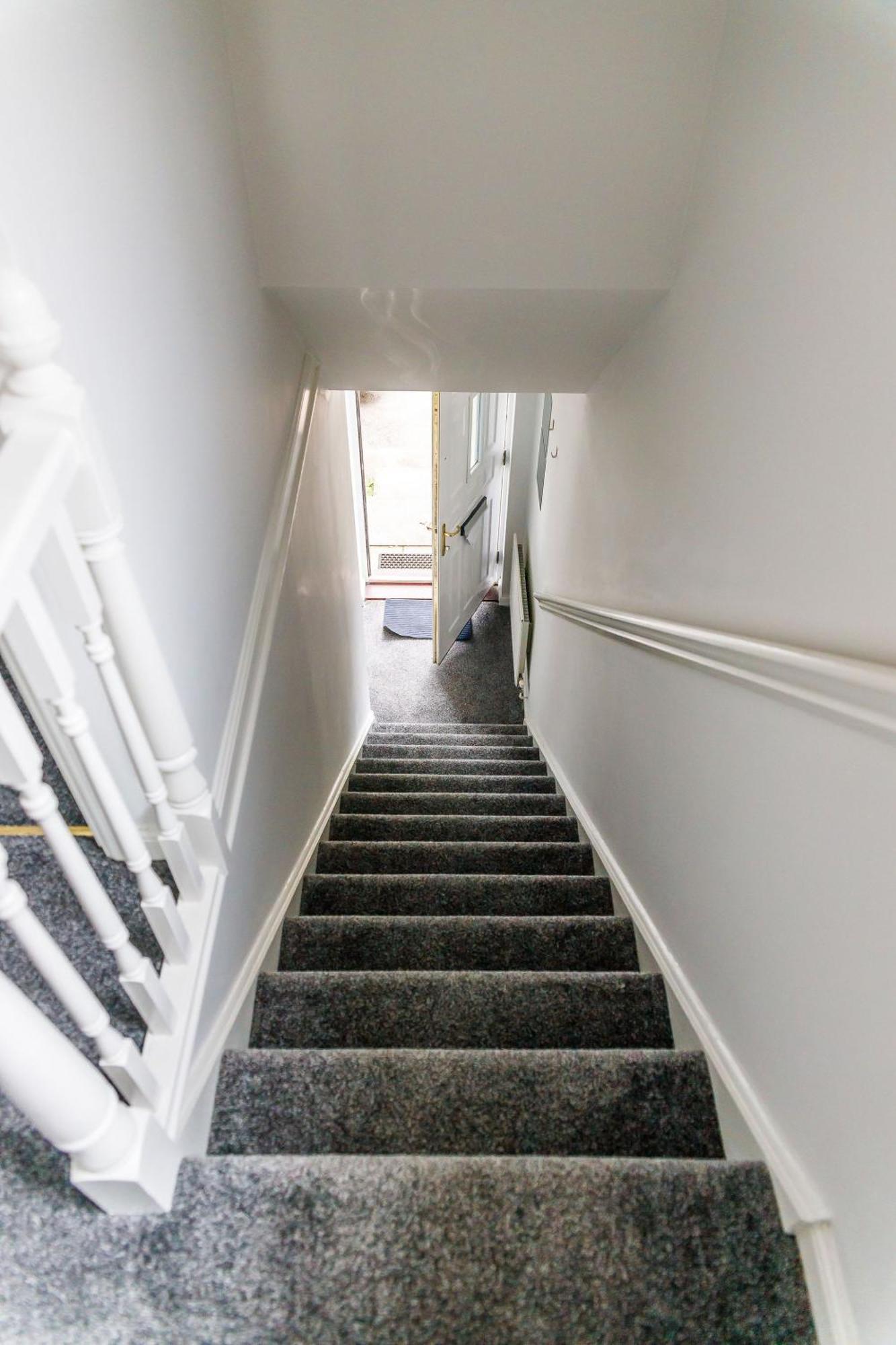 Hylton House - Spacious Home, Private Parking, Nxt To Nissan, A19, Crownworks & Stadium Of Light, Garden Sunderland (Tyne and Wear)