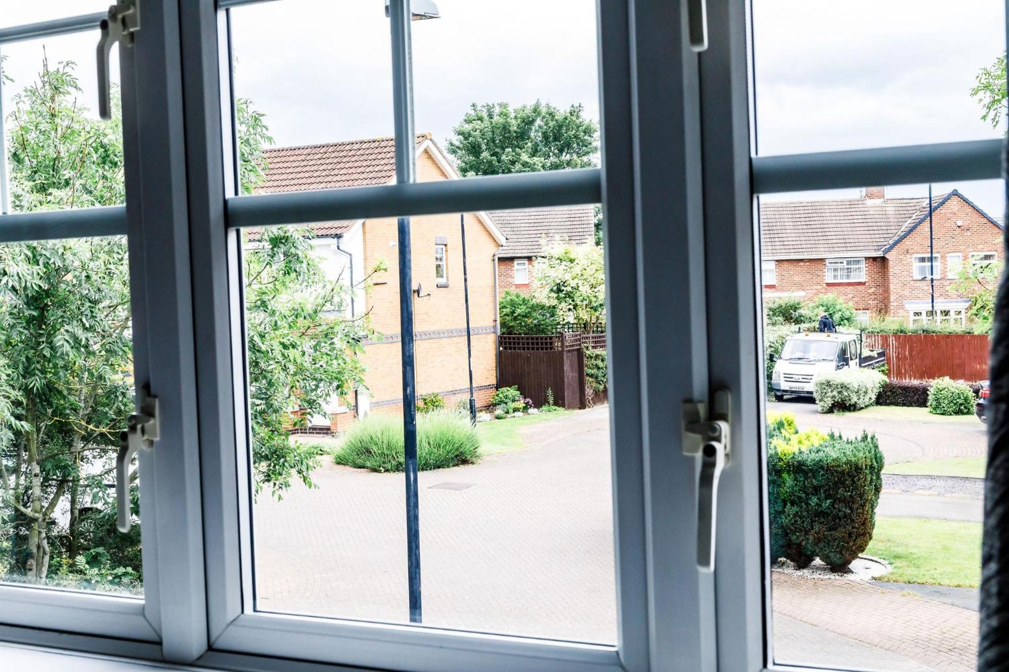 Hylton House - Spacious Home, Private Parking, Nxt To Nissan, A19, Crownworks & Stadium Of Light, Garden