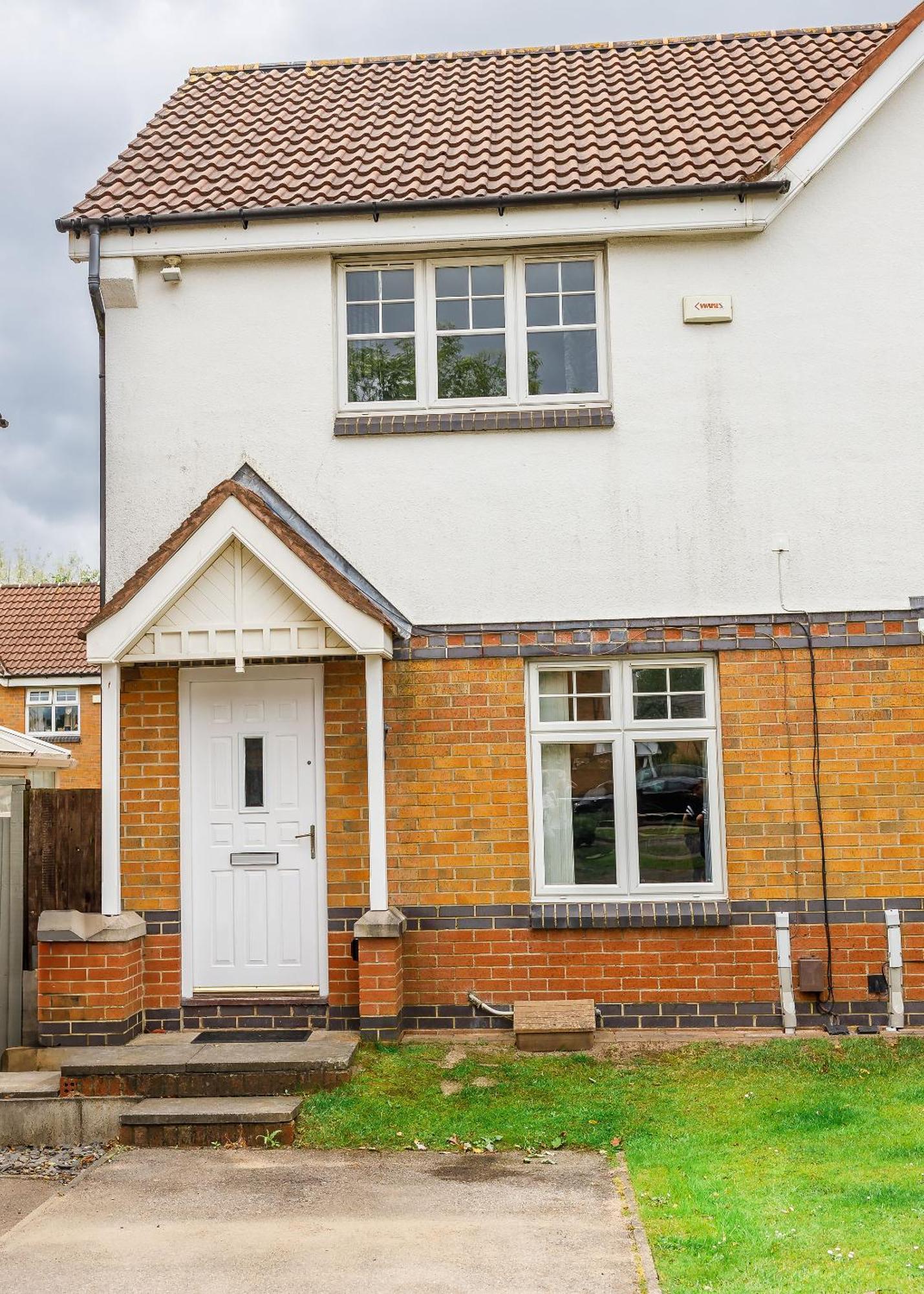 Apartment Hylton House - Spacious Home, Private Parking, Nxt To Nissan, A19, Crownworks & Stadium Of Light, Garden *